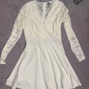 White Lacy Windsor Short Formal Dress, Size L